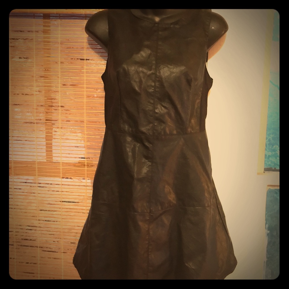 Pleather mini dress 🔥